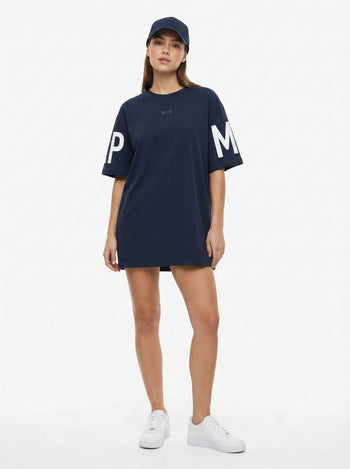 P|M ADMIRAL - HER WORLD IN NAVY