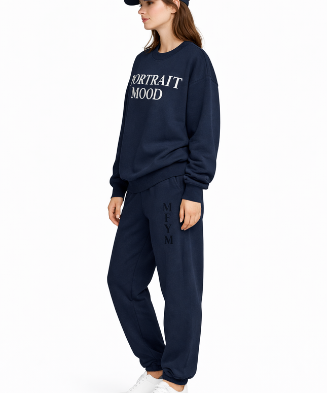 THE PORTRAIT MOOD UNIFORM - NAVY