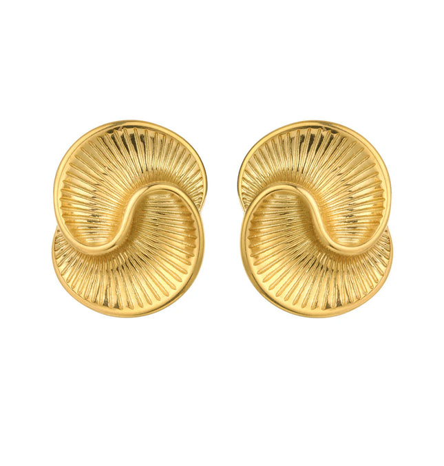 Solar Flow Luxe Earrings – Golden Light in Motion