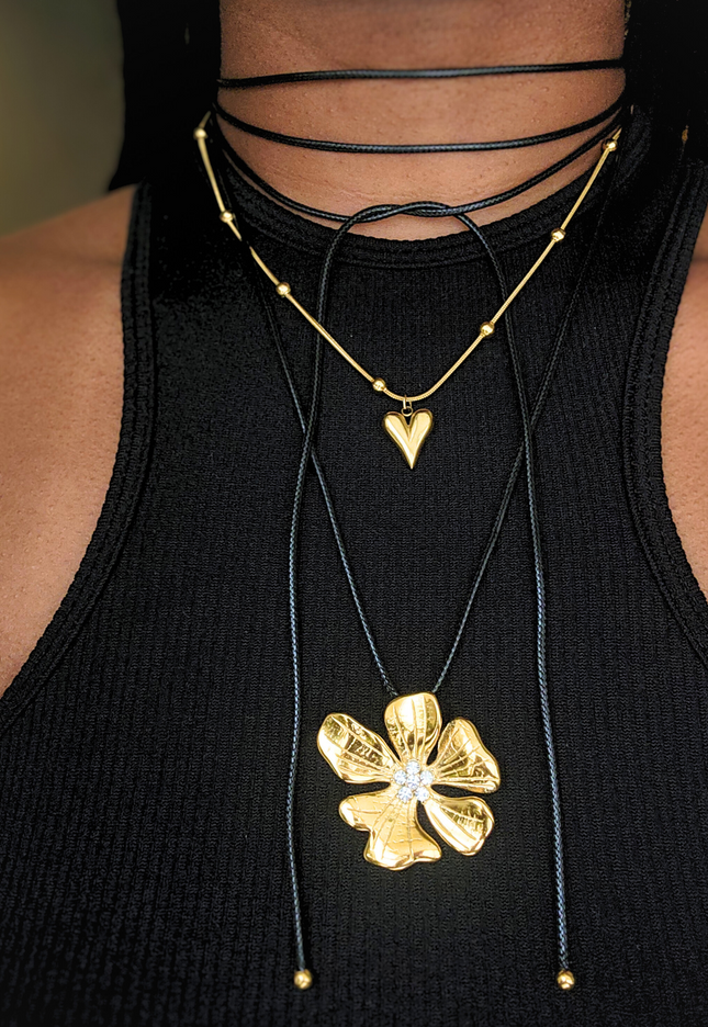 THE GOLDEN BLOOM NECKLACE