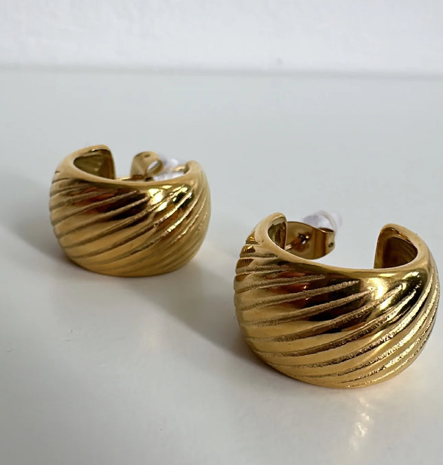 LUNAR EMBRACE EARRINGS