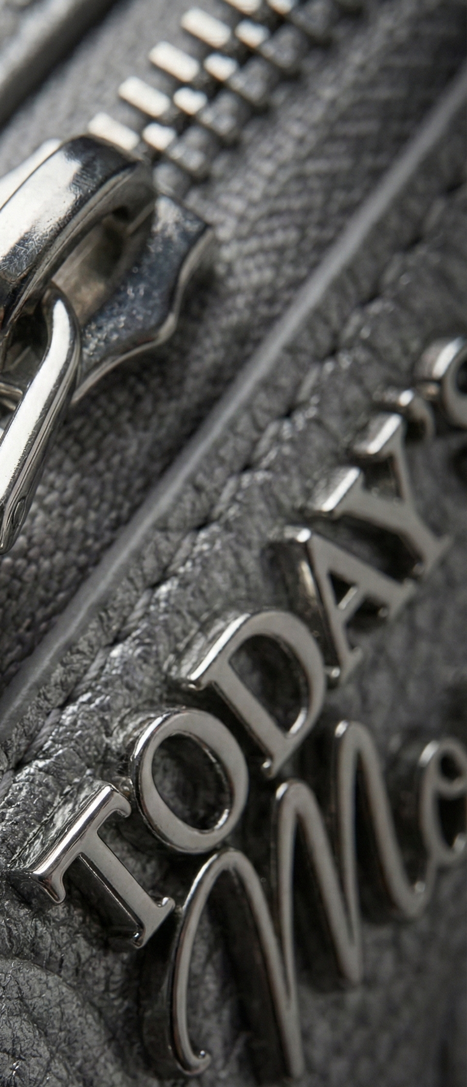 The P|M Aura Structured Hexagon - Liquid Silver Today's Mood Edition