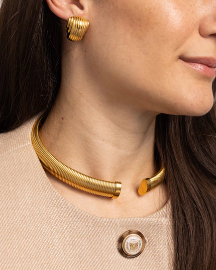 AMORE Luxe Gold Ridge Choker Necklace In Solid Stainless Steel With 18K Gold Plate