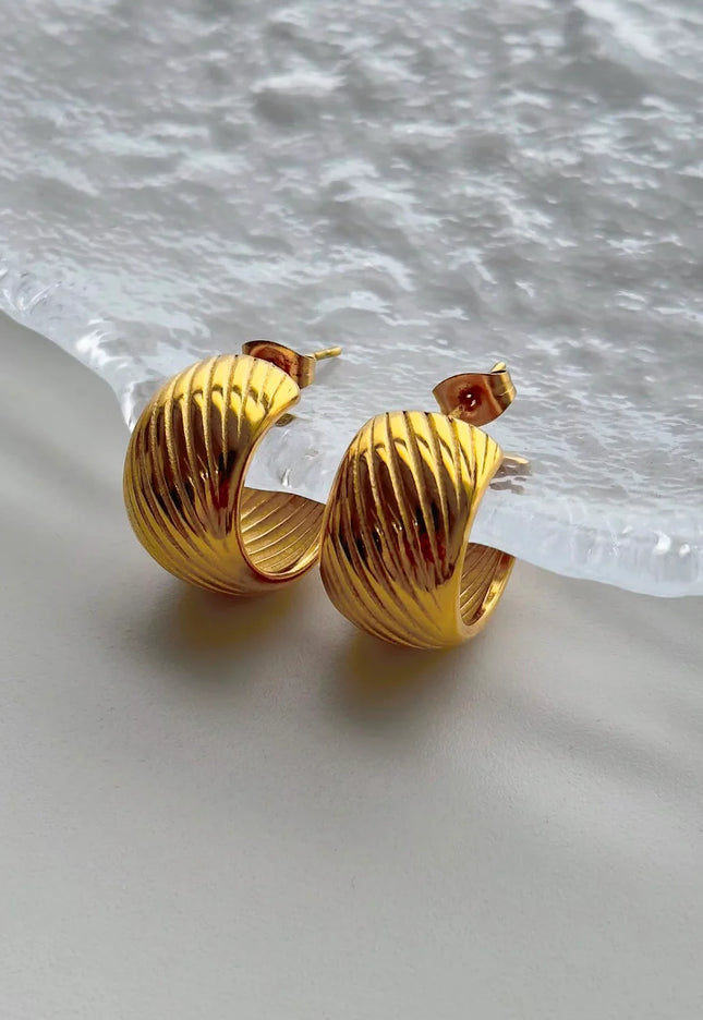 LUNAR EMBRACE EARRINGS