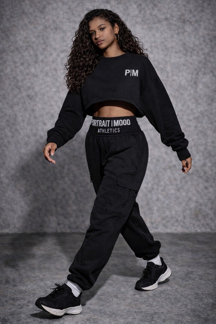 The PM Noir Minimalist Sculpted Crop