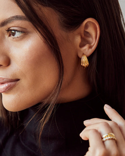 OCEAN CREST EARRINGS