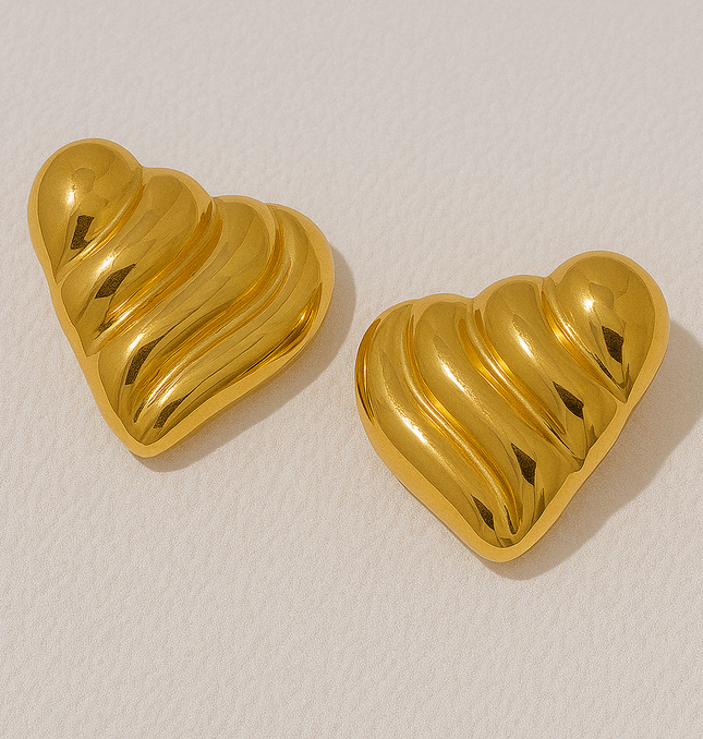 Eternal Heart Earrings – Sculpted Love in Gold