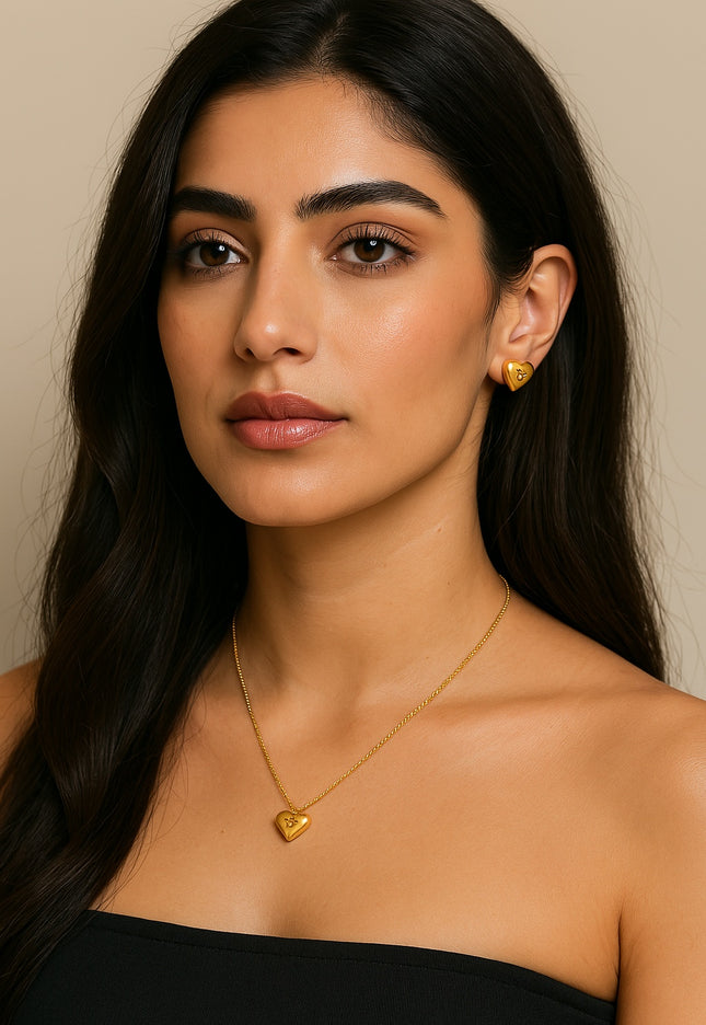 Engraved Love Necklace – A Minimalist Heart in Gold