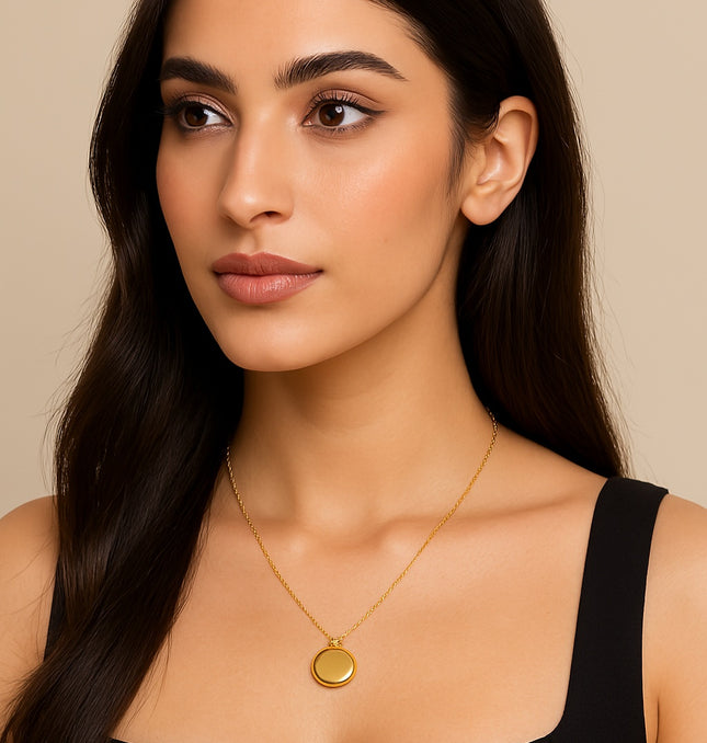 Celestial Orbit Pendant Necklace – Dual-Tone Harmony In Gold