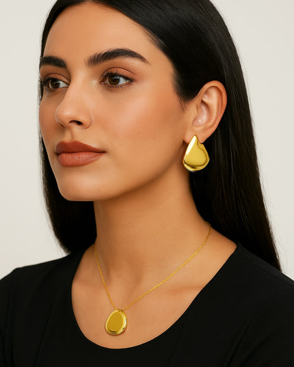 The Golden Echo Earrings – Bold Geometry, Soft Power