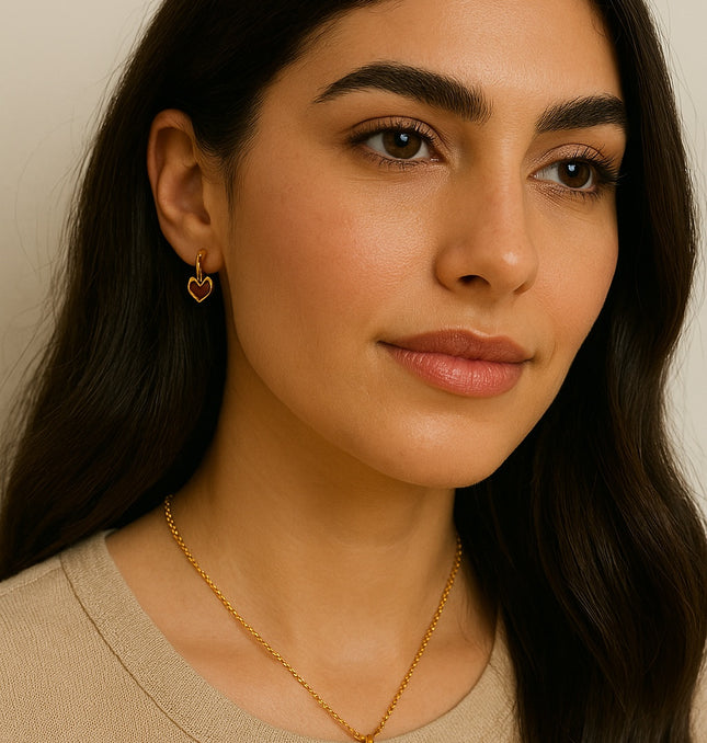 Crimson Love Necklace – A Timeless Heart in Gold & Deep Red