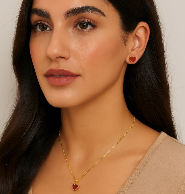 Twin Heart Necklace – A Delicate Symbol of Love & Connection