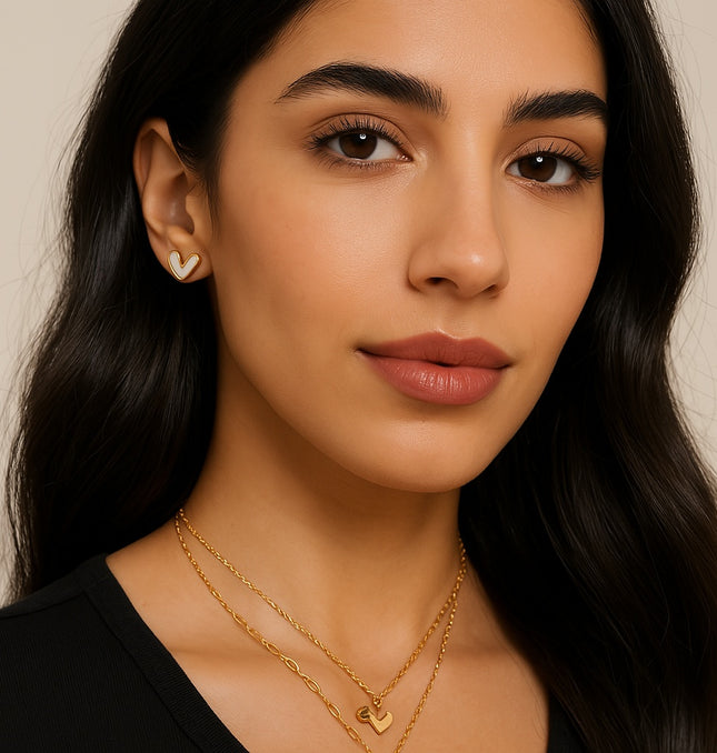Twin Heart Necklace – A Delicate Symbol of Love & Connection