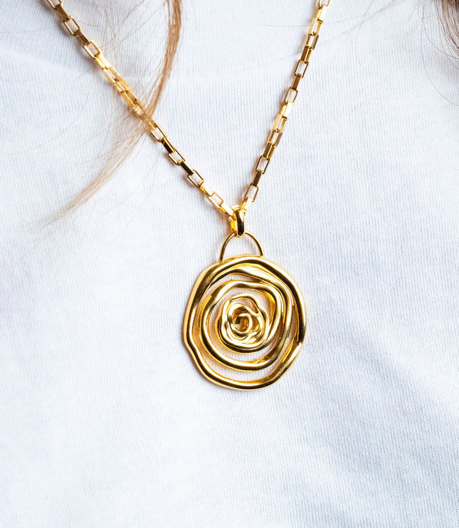 SPIRAL EMBRACE LUXE SET In Solid Non-Tarnish Stainless Steel With 18K Gold-Plate