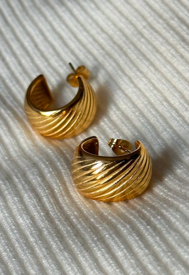 LUNAR EMBRACE EARRINGS