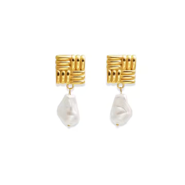 Pearl Poet Drop Earrings – Sculpted Gold Meets Soulful Shine