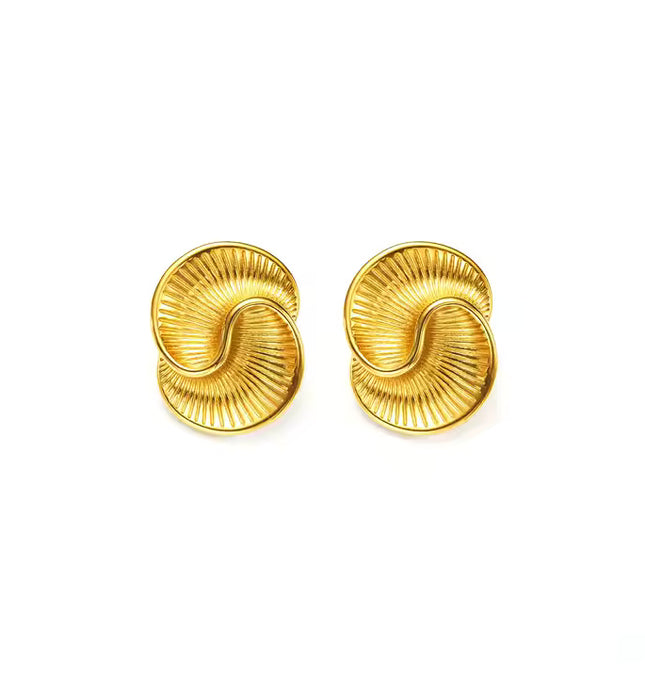 Solar Flow Luxe Earrings – Golden Light in Motion
