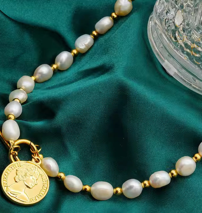 Gilded Voyage – Freshwater Pearl & Gold Medallion Necklace