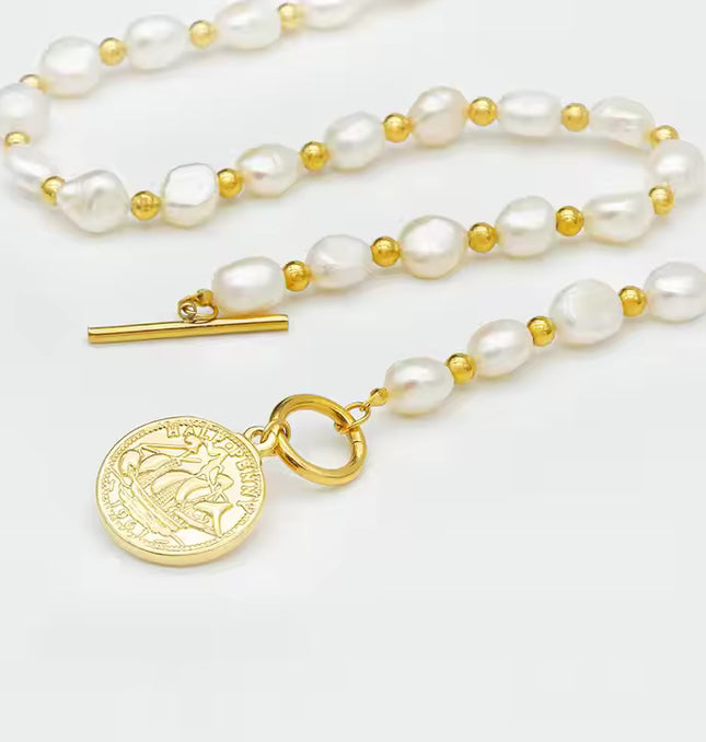 Gilded Voyage – Freshwater Pearl & Gold Medallion Necklace