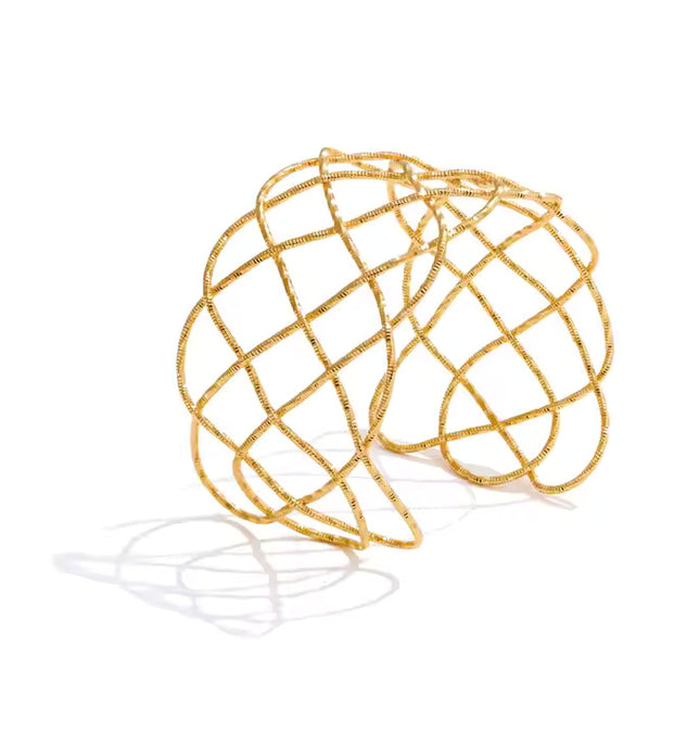 Ethereal Mesh Cuff – A Sculptural Statement in Gold (Bracelet)