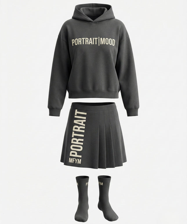 THE CHARCOAL SIGNATURE PLEATED SET