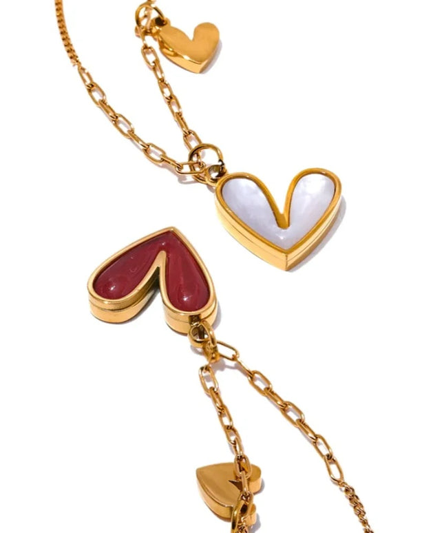 Twin Heart Necklace – A Delicate Symbol of Love & Connection