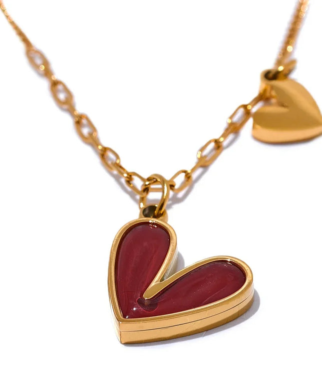 Twin Heart Necklace – A Delicate Symbol of Love & Connection