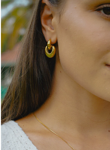 KNOTTED GRACE EARRINGS - Elegant & Gorgeous Design In Solid Non-Tarnish Stainless Steel With 18K Gold-Plate