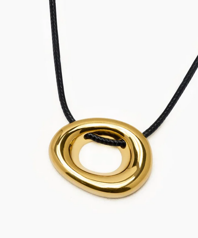 GOLDEN OVAL PENDANT - NECKLACE In Solid Non-Tarnish Stainless Steel With 18K Gold-Plate