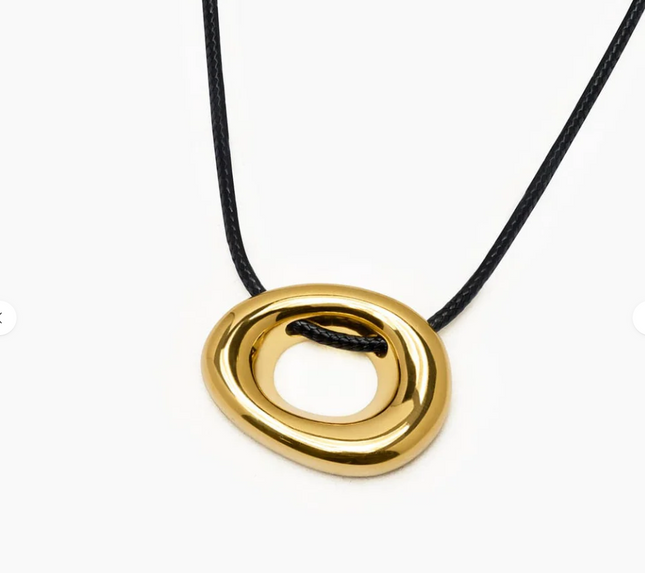 GOLDEN OVAL PENDANT - NECKLACE In Solid Non-Tarnish Stainless Steel With 18K Gold-Plate
