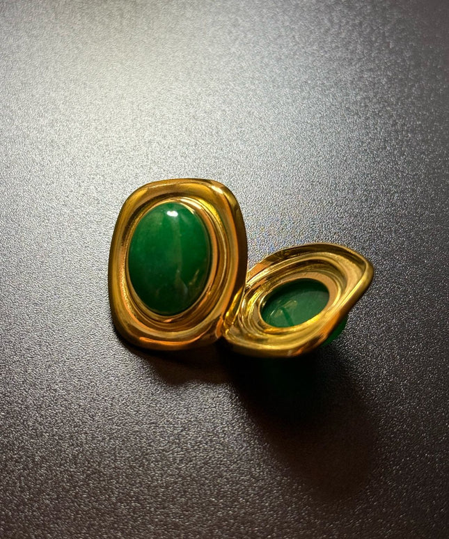 ROYAL OVAL STUDS - STUNNING BUTTERFLY GREEN EARRINGS