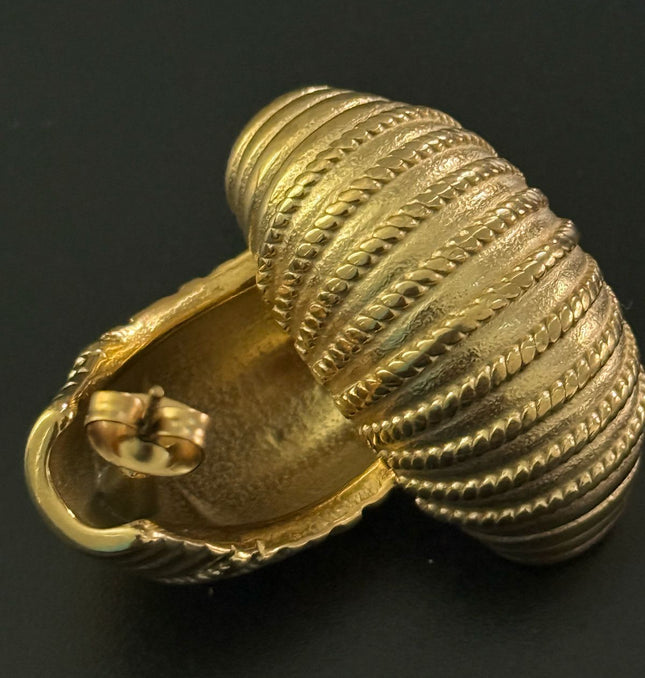 Regal Shell Earrings – Textured Elegance in Gold