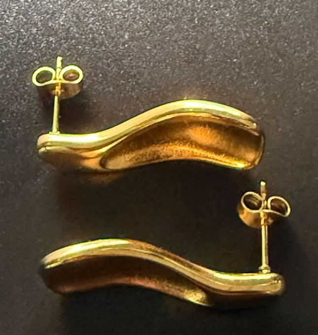 Liquid Gold Sculptural Earrings - Luxury Suave Patterns With a Radiant Gold Finish