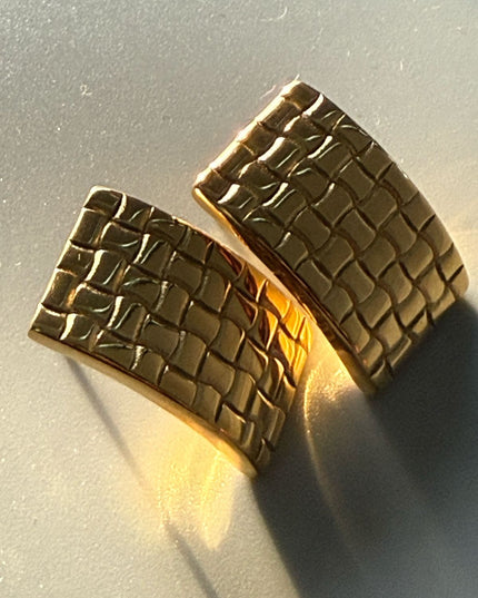 Textured Arc Earrings – Modern Weave in a Vibrant Luxurious Gold Finish