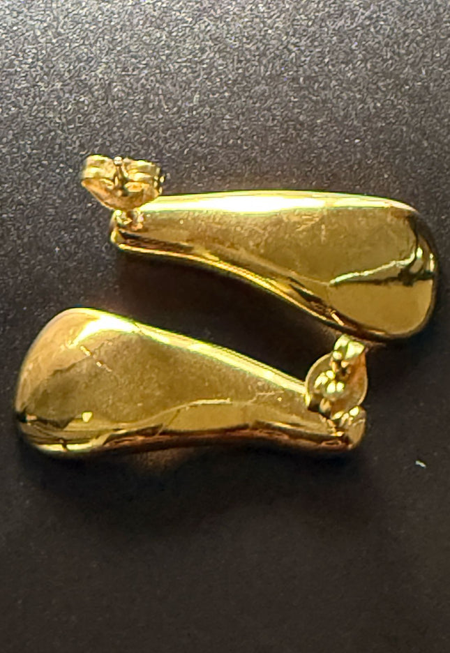 Liquid Gold Sculptural Earrings - Luxury Suave Patterns With a Radiant Gold Finish