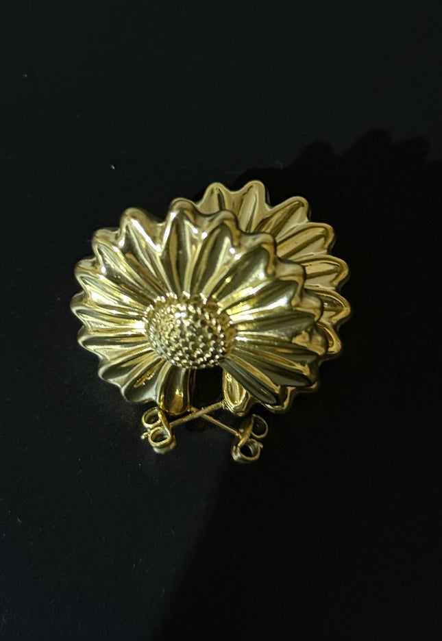 Golden Bloom Earrings – Radiant Floral Elegance
