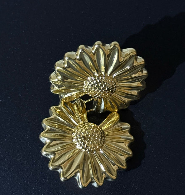 Golden Bloom Earrings – Radiant Floral Elegance