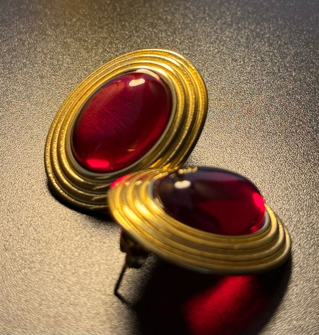 ROYAL OVAL STUDS - DIAMOND RED DAME EARRINGS WITH 18K GOLD PLATE