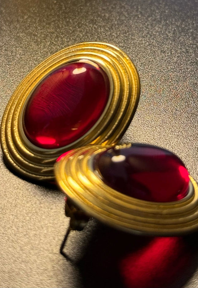 ROYAL OVAL STUDS - DIAMOND RED DAME EARRINGS WITH 18K GOLD PLATE