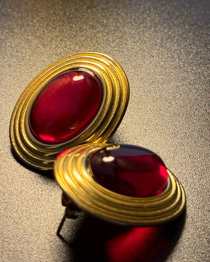 ROYAL OVAL STUDS - DIAMOND RED DAME EARRINGS WITH 18K GOLD PLATE