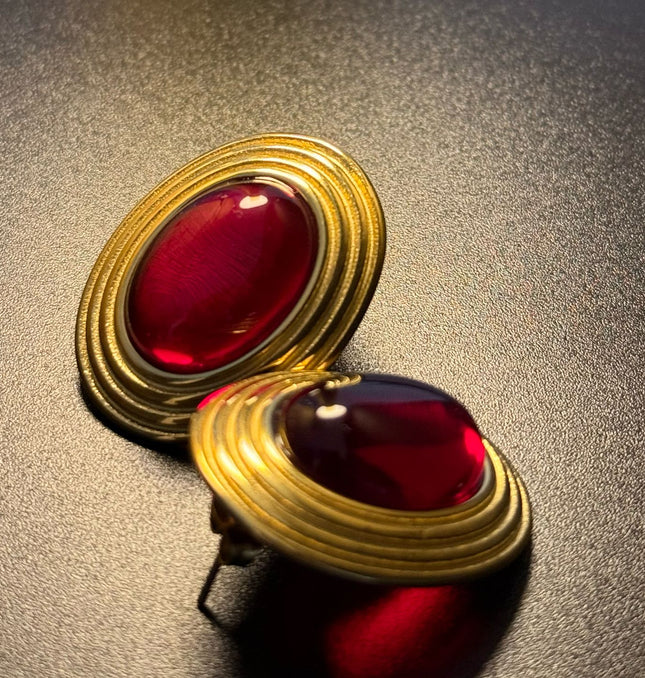 ROYAL OVAL STUDS - DIAMOND RED DAME EARRINGS WITH 18K GOLD PLATE