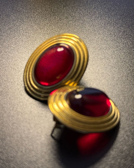 ROYAL OVAL STUDS - DIAMOND RED DAME EARRINGS WITH 18K GOLD PLATE