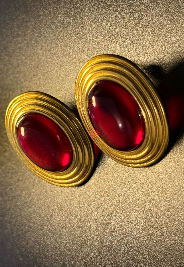 ROYAL OVAL STUDS - DIAMOND RED DAME EARRINGS WITH 18K GOLD PLATE