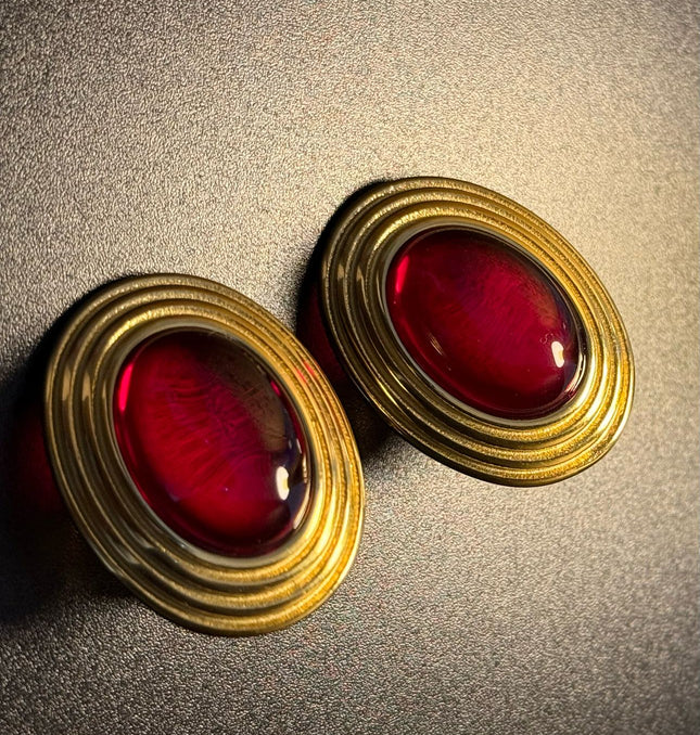 ROYAL OVAL STUDS - DIAMOND RED DAME EARRINGS WITH 18K GOLD PLATE