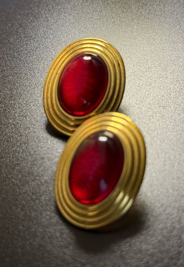 ROYAL OVAL STUDS - DIAMOND RED DAME EARRINGS WITH 18K GOLD PLATE