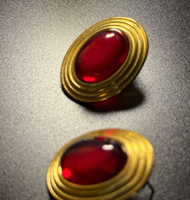 ROYAL OVAL STUDS - DIAMOND RED DAME EARRINGS WITH 18K GOLD PLATE