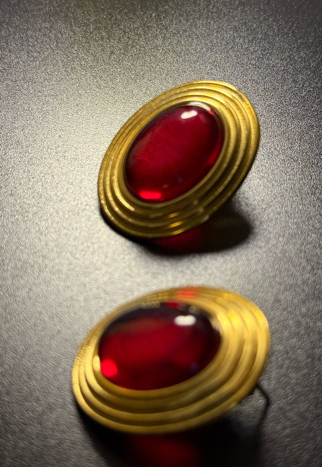 ROYAL OVAL STUDS - DIAMOND RED DAME EARRINGS WITH 18K GOLD PLATE