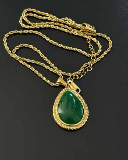 THE SCARLET LOVE NECKLACE - LUXURY JEWELRY in Solid Stainless Steel with 18K Gold Plate