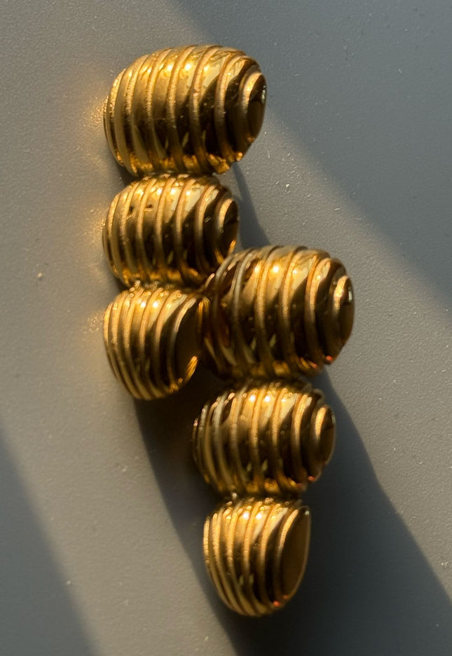 Golden Cascade Earrings – Perfectly Layered Culture Elegance in Gold