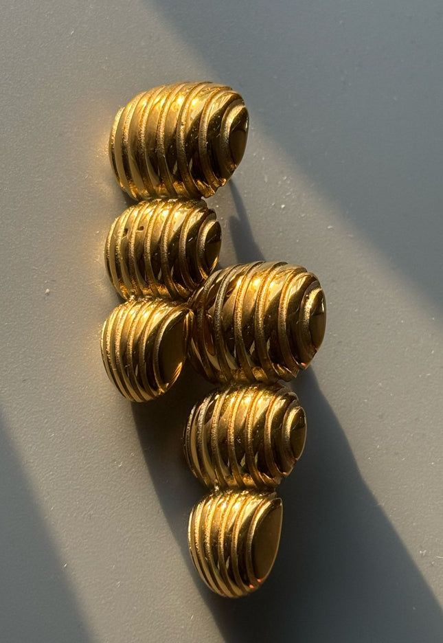 Golden Cascade Earrings – Perfectly Layered Culture Elegance in Gold